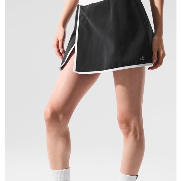 ALO Yoga Black and White Airbrush Skirt - Picture 5 of 6